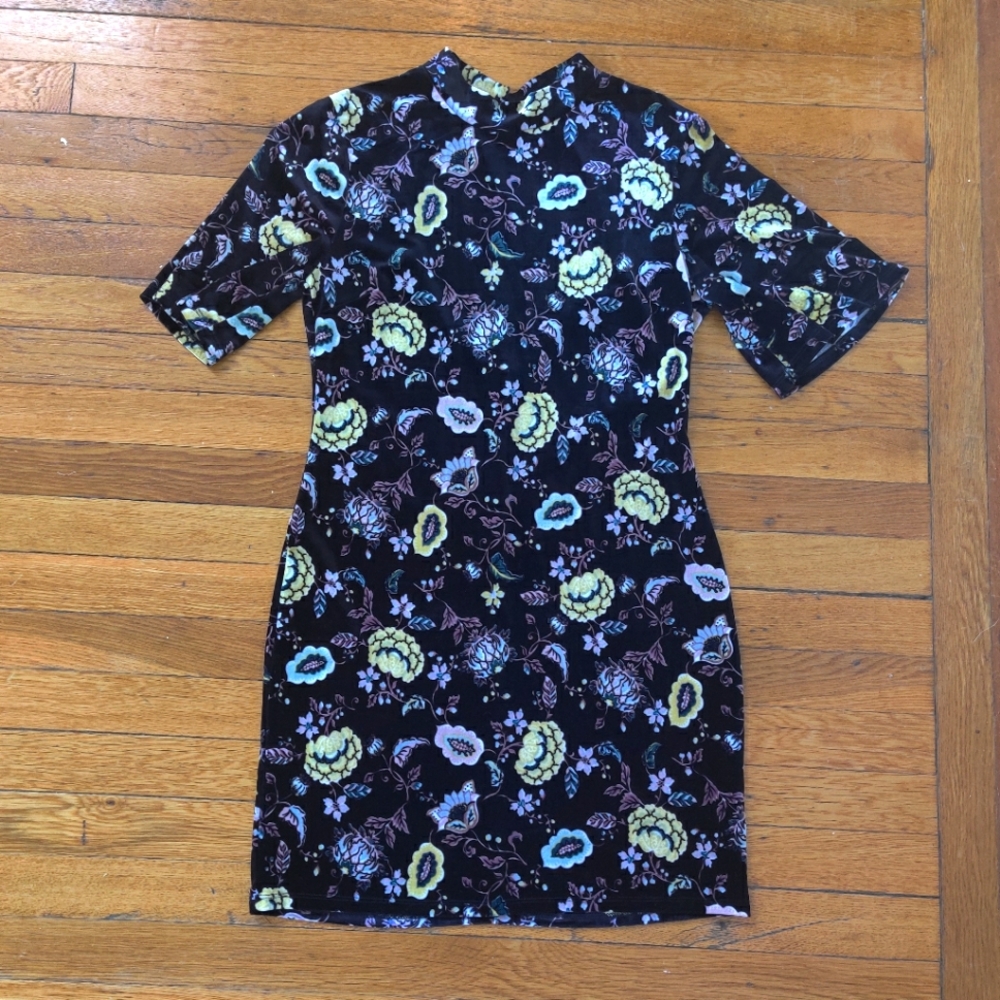 Velvet Japanese Inspired Mini